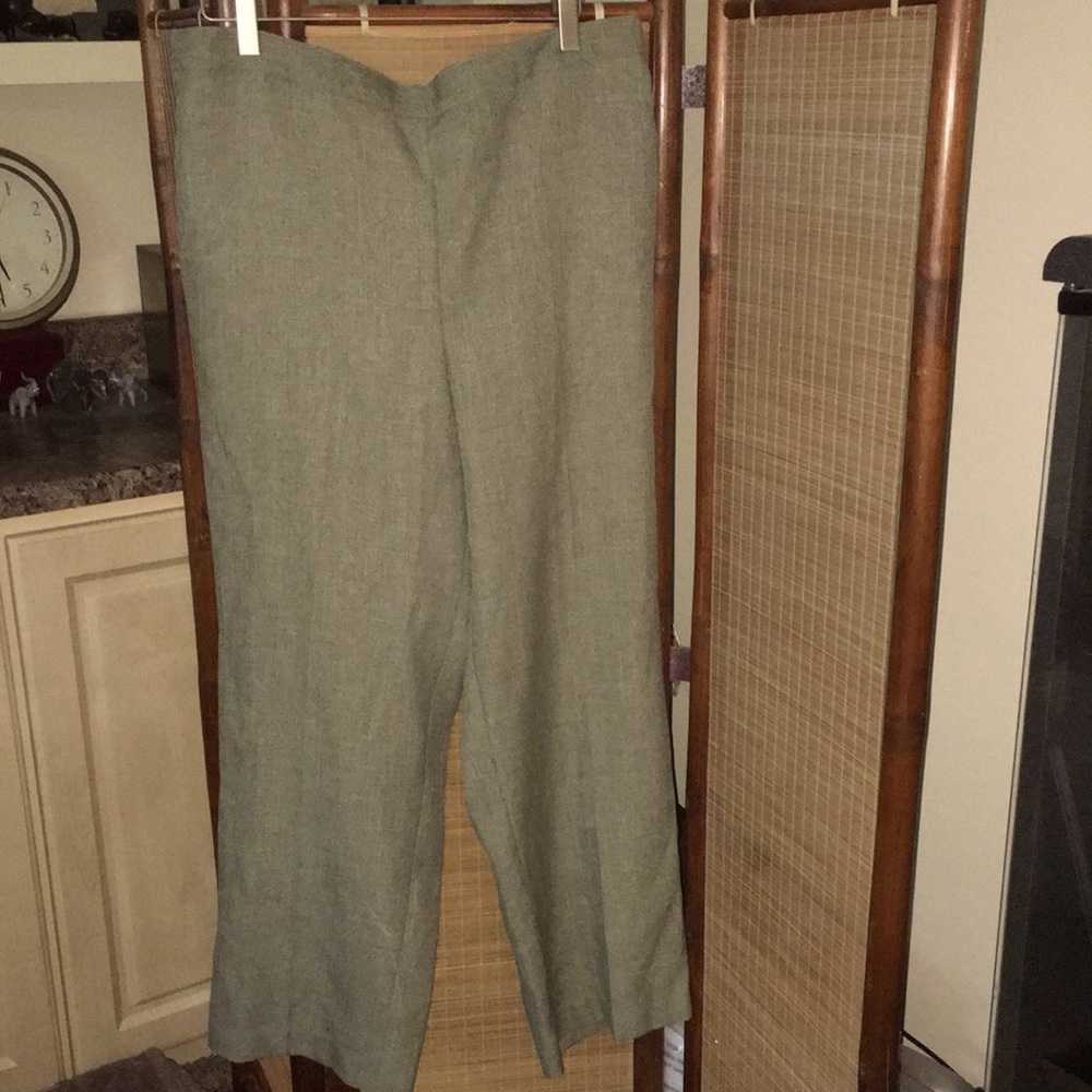 Alfred Dunner ladies pants size 16